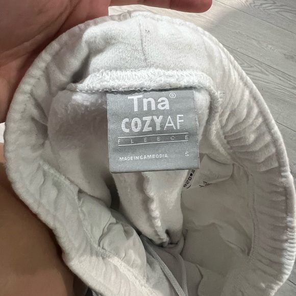 Aritzia TNA Boyfriend Fleece Tracksuit - Picture 3 of 4